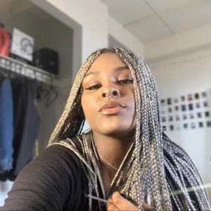 Meet your Posher, Haneefah